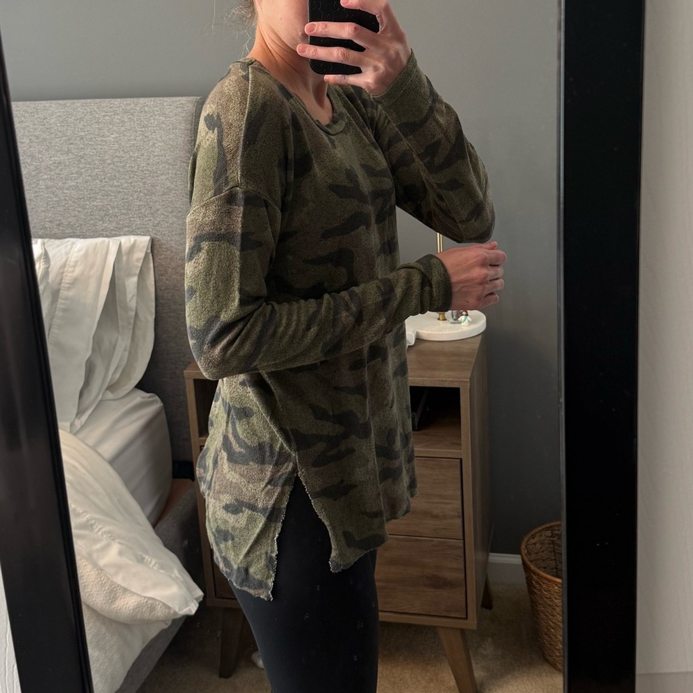 Camouflage Long Sleeve Sweater - Picture 6 of 8